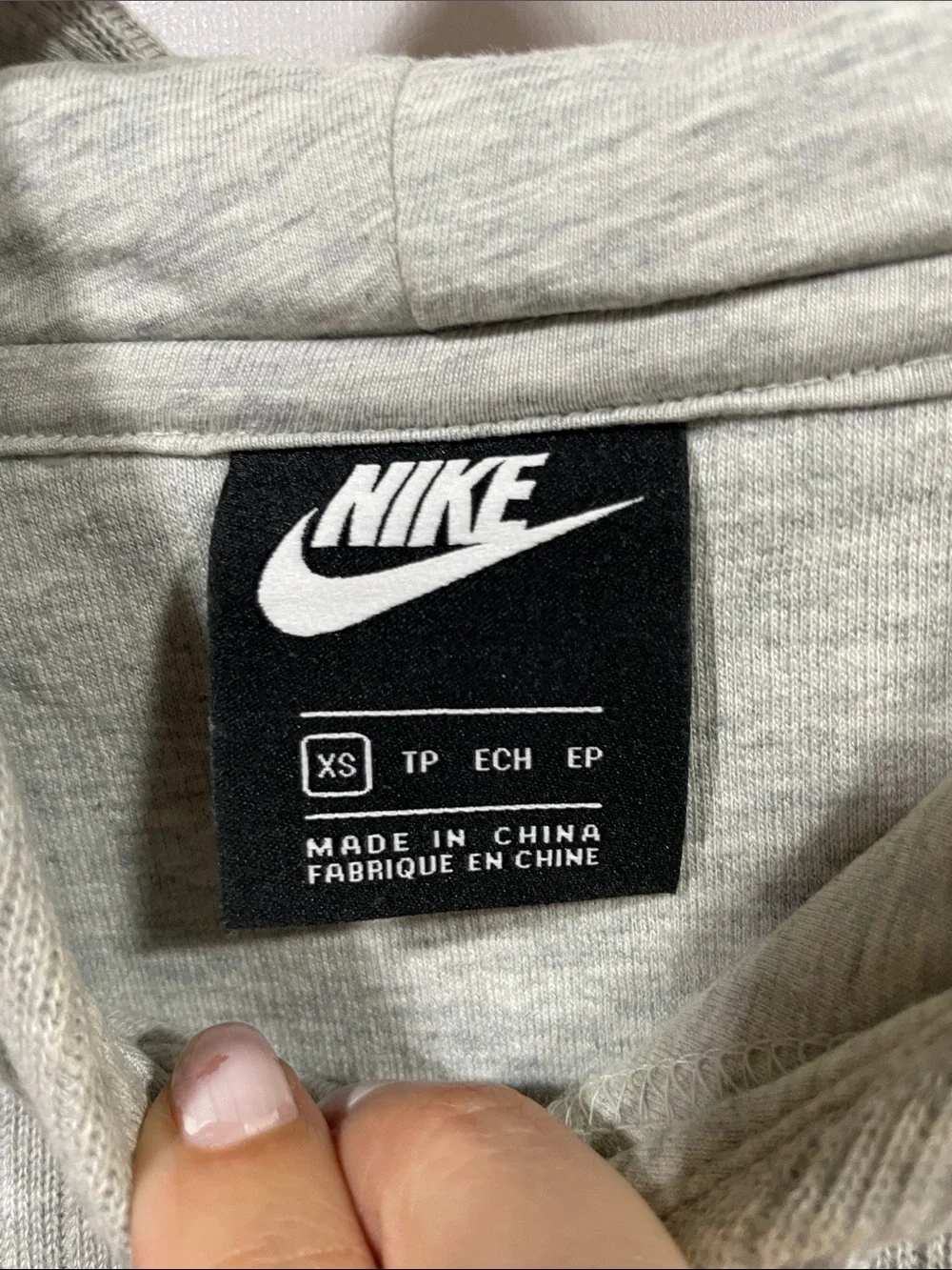 Nike Light Gray Ribbed Cropped Hoodie with Swoosh